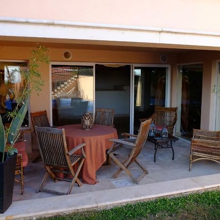 Apartamento Com Piscina Cruz Quebrada Kültér fotó