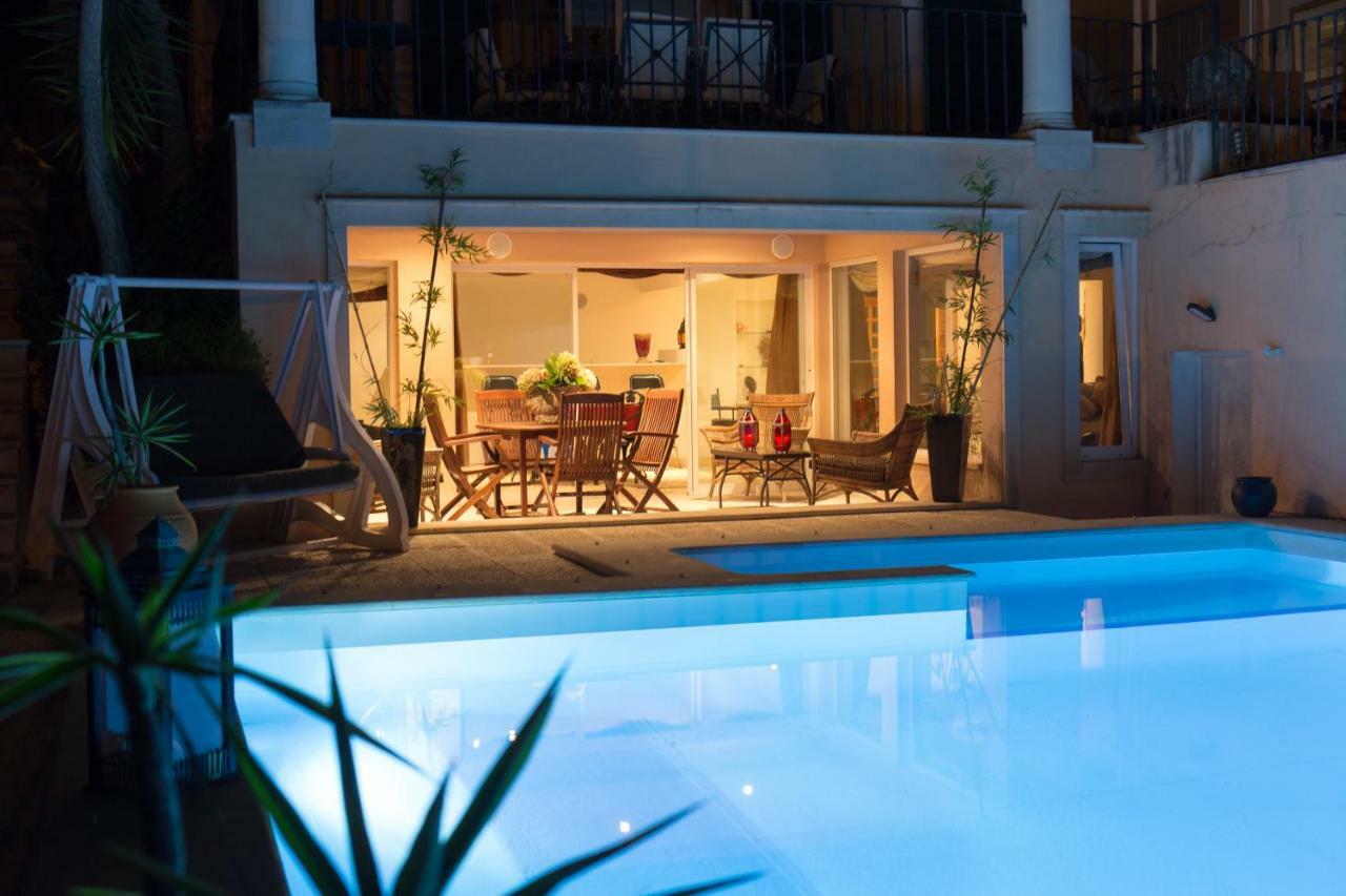 Apartamento Com Piscina Cruz Quebrada Kültér fotó